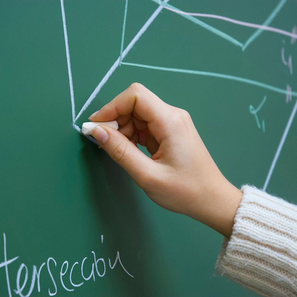 Especialización en Gestión y Evaluación de Instituciones Educativas Especialización en Gestión y Evaluación de Instituciones Educativas